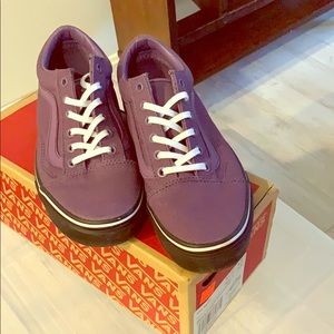 Old Skool purple Vans